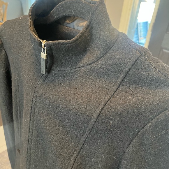 Della Spiga Italy đź–¤wool viscose very tailored black jacket very edgy and trimđź–¤ - Picture 3 of 17